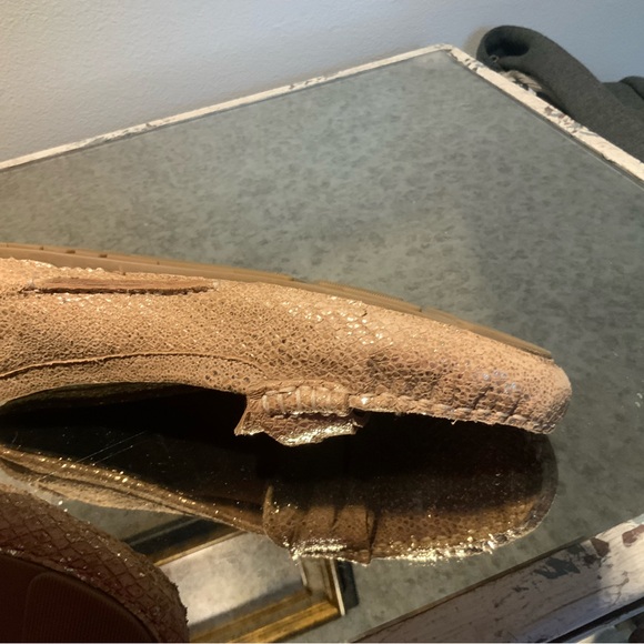 Gentle Souls Tan Loafers. - Picture 4 of 6